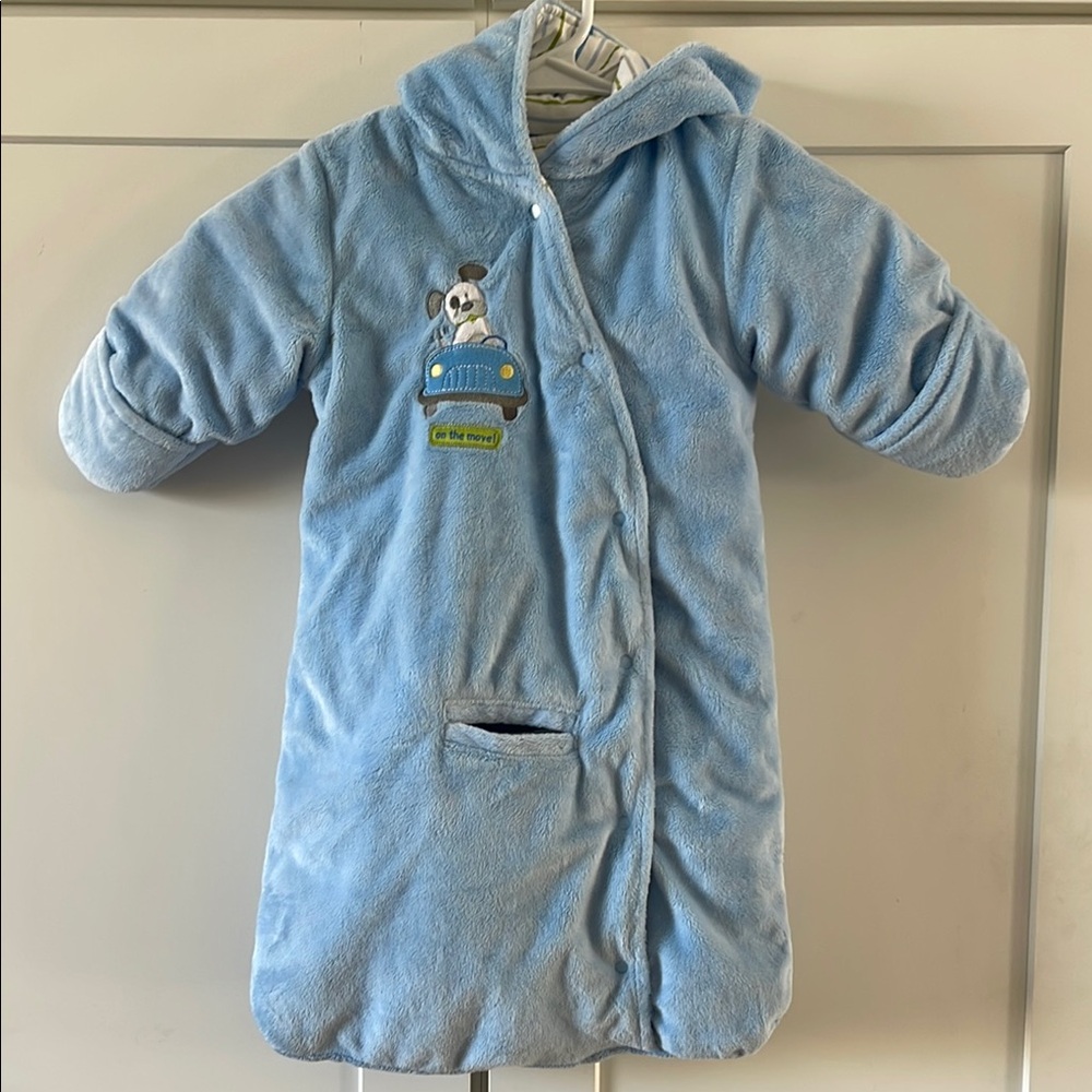 Cozy Blue Kiddo snowsuit with seatbelt hole with dog decal size 6-9mo by carters